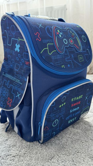 Портфель,пенал шкільний,ранець,рюкзак