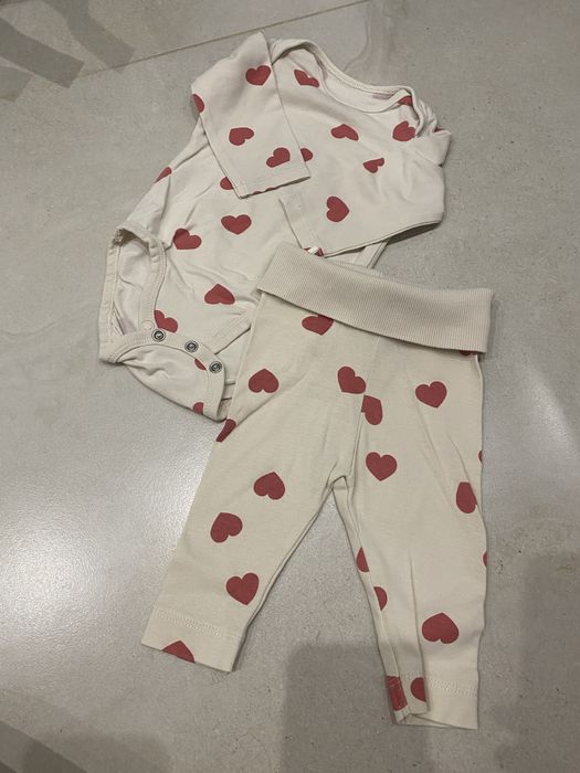 Komplet H&M w serdeuczka Body i legginsy rozmiar 56