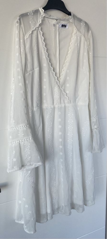 Cudna biała sukienka koronka boho haft moda trendy