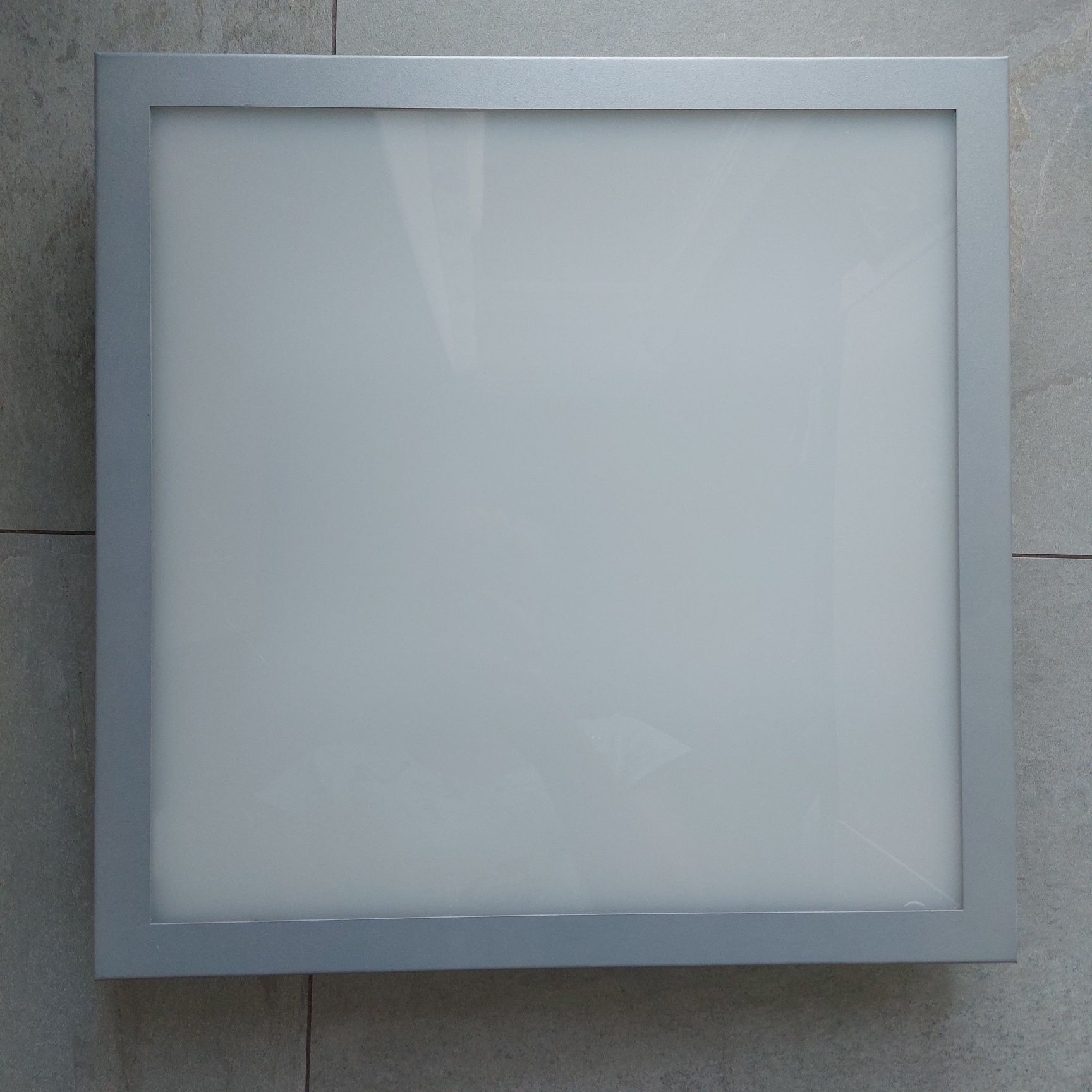 Lampa plafon 40x40