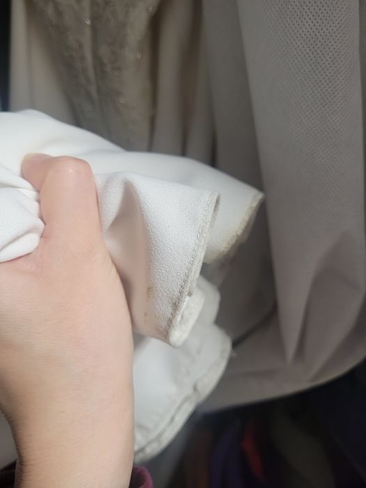 Biała suknia ślubna syrena z trenem