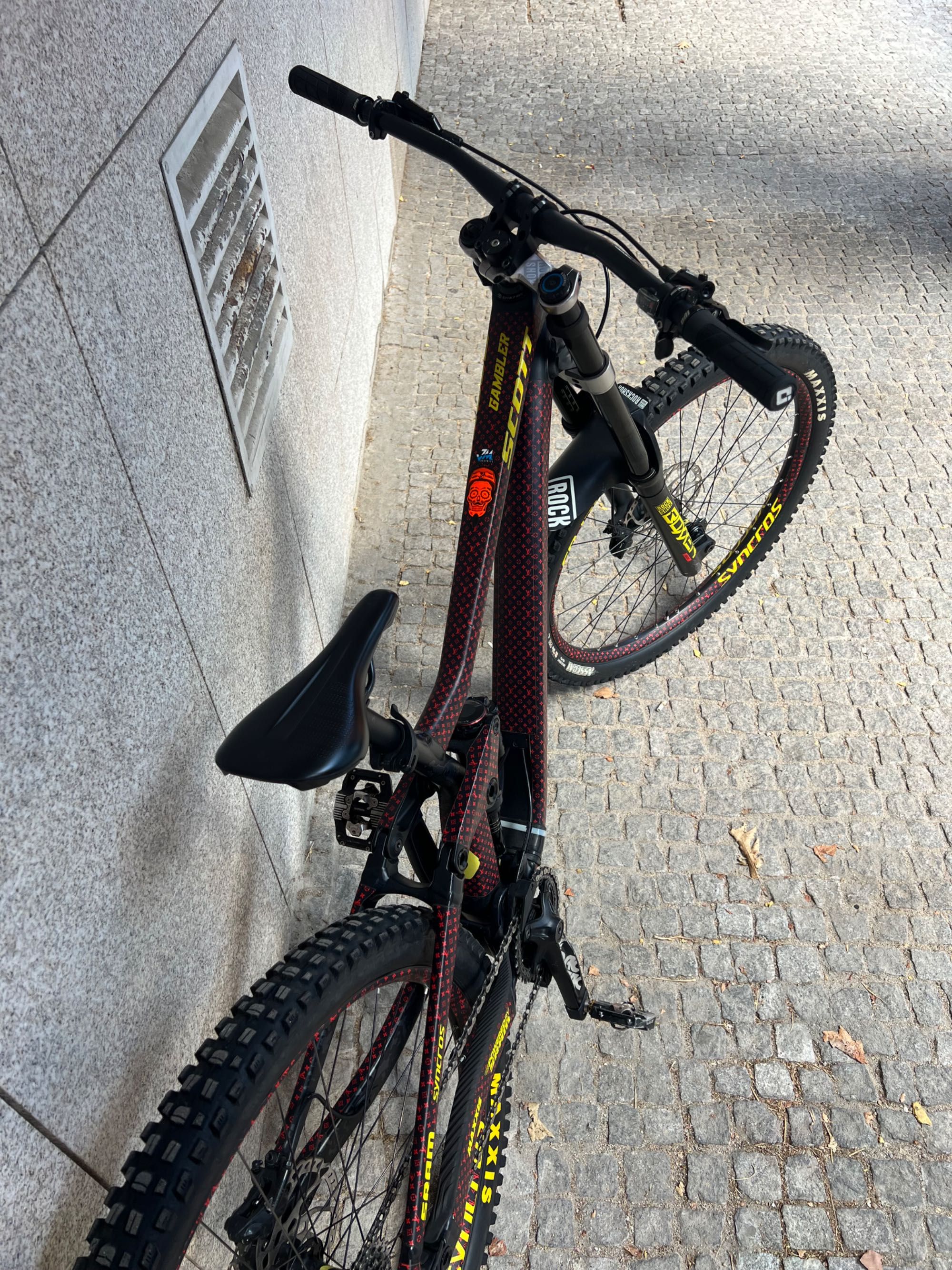 Scott gambler 930 Downhill L