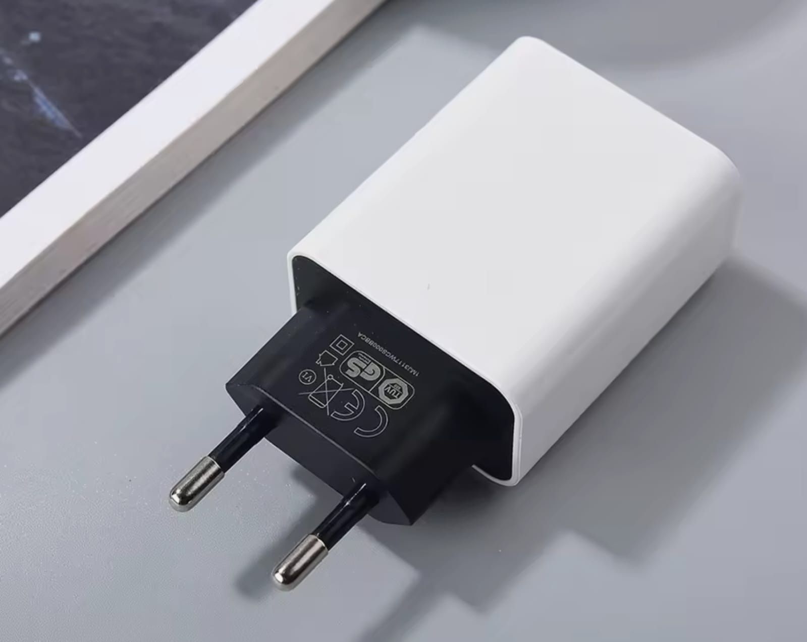 Зарядное устройство USВ-С мощностью ЗО Вт для Google Pixel 9