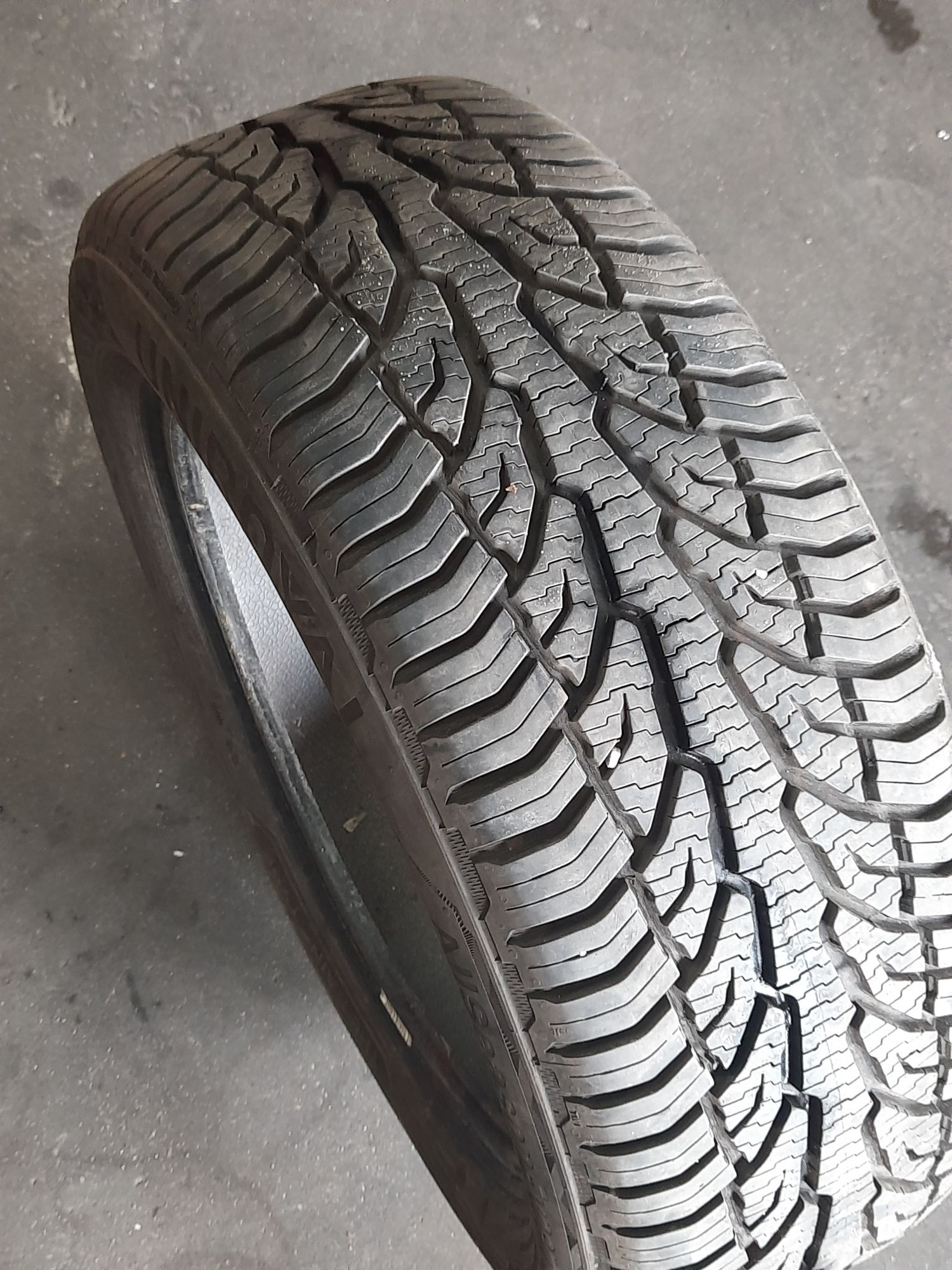 Opona 205/55R16 94V Uniroyal AllSeasonExpert 2