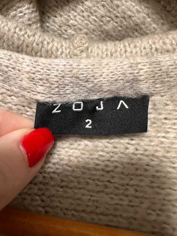 Beżowy bardzo ciepły i miły sweter kardigan Zoja oversize