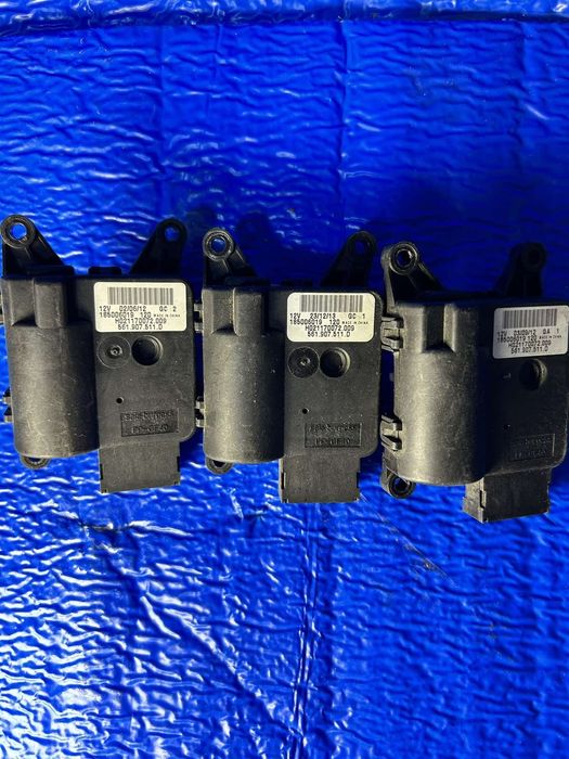 Актуатор моторчик привод заслонок печки Passat b7 b8 USA