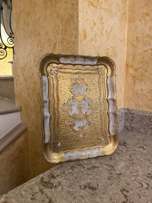 Флорентійська вінтажна таця