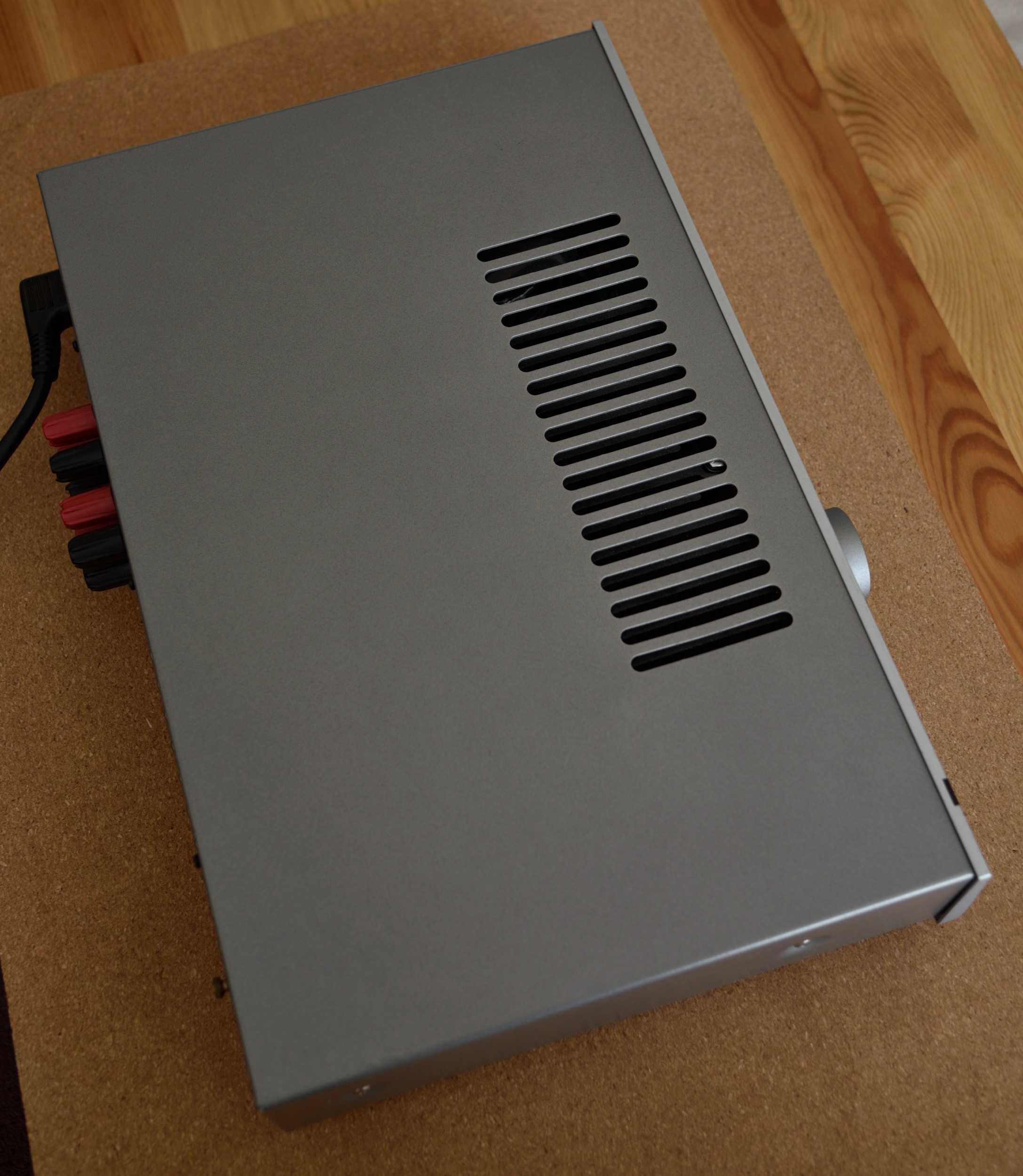 Arcam FMJ A28 - wersja z PRE Phono