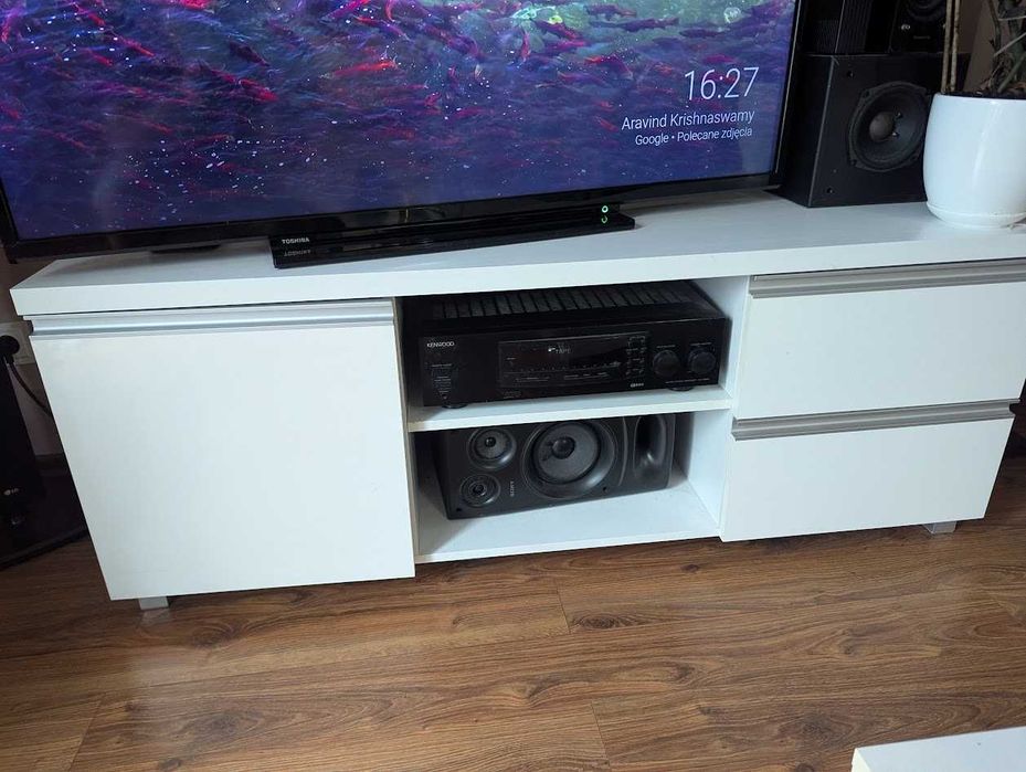 Szafka RTV biała, połysk, pod telewizor SALON + stolik kawowy gratis