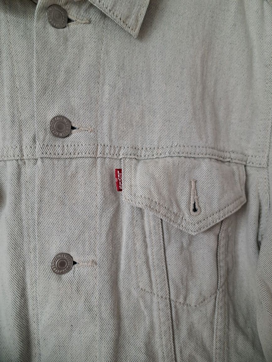 Piękna biała kurtka Levi's Diesel jeans dżins sherpa guziki lewis