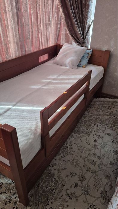 Ліжко для підлітка