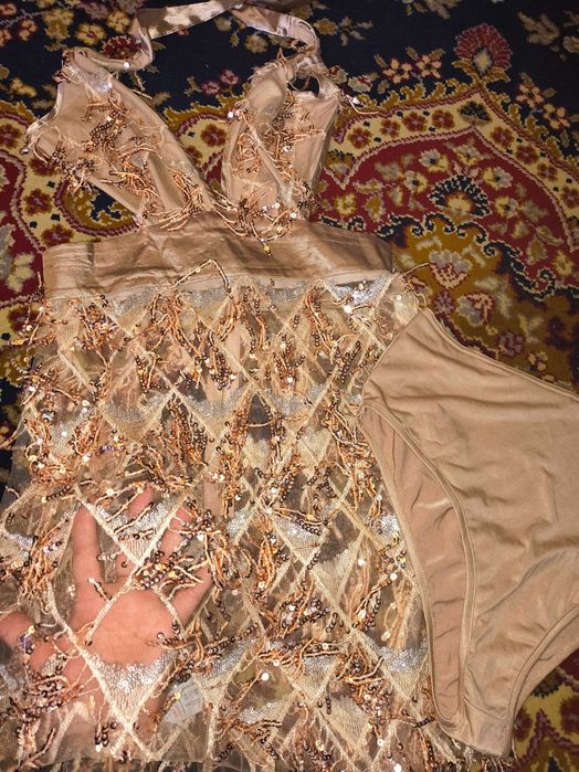 Полупрозрачное платье с трусиками.на худышку