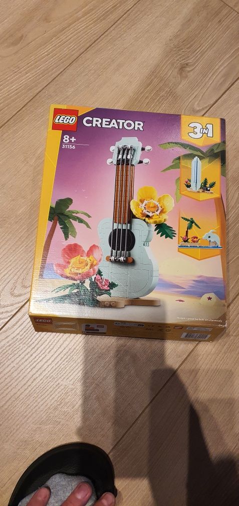 LEGO® Creator 3 w 1 Tropikalne Ukulele (31156)
