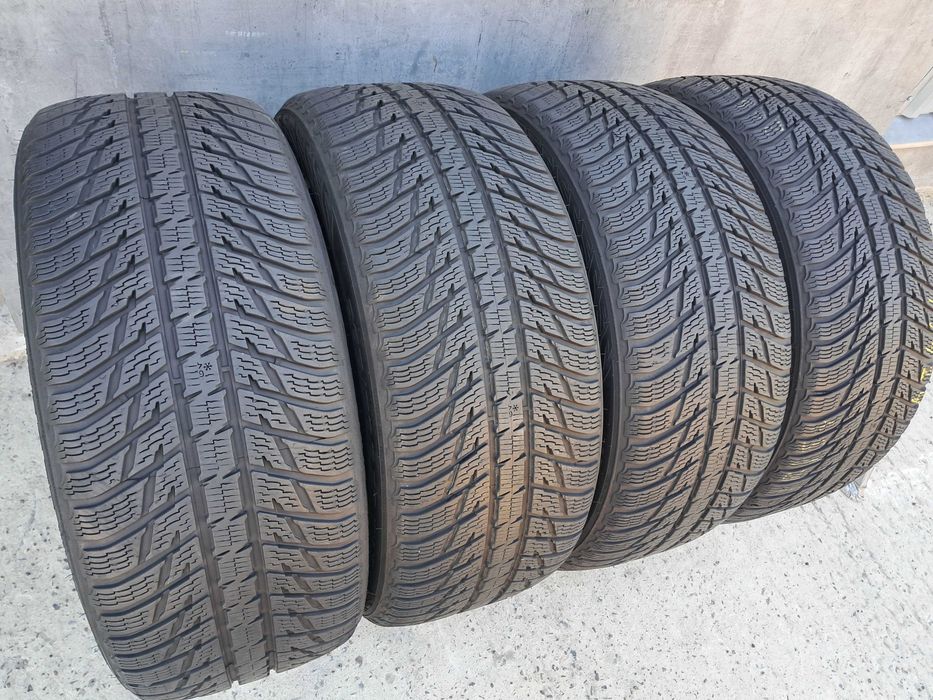 Резина зимова 80% протектор Nokian 265/50 R20 WR SUV 3