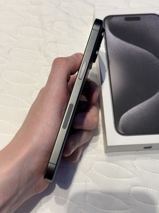 iPhone 15 Pro Max 256 E SIM Neverlock