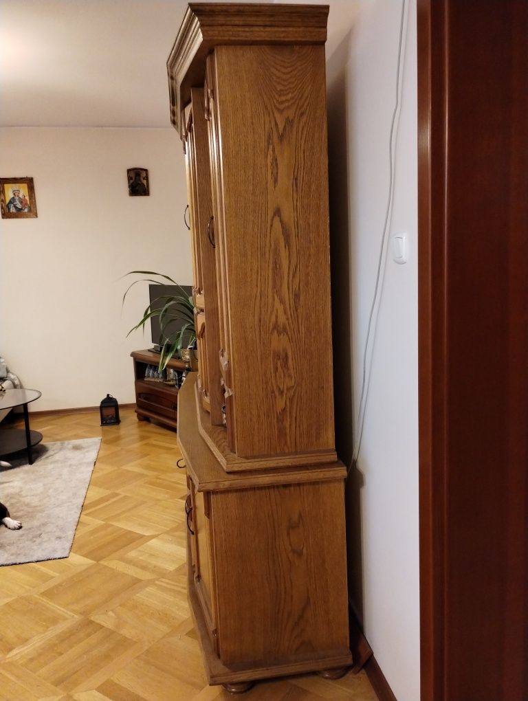 Kredens nie zniszczony