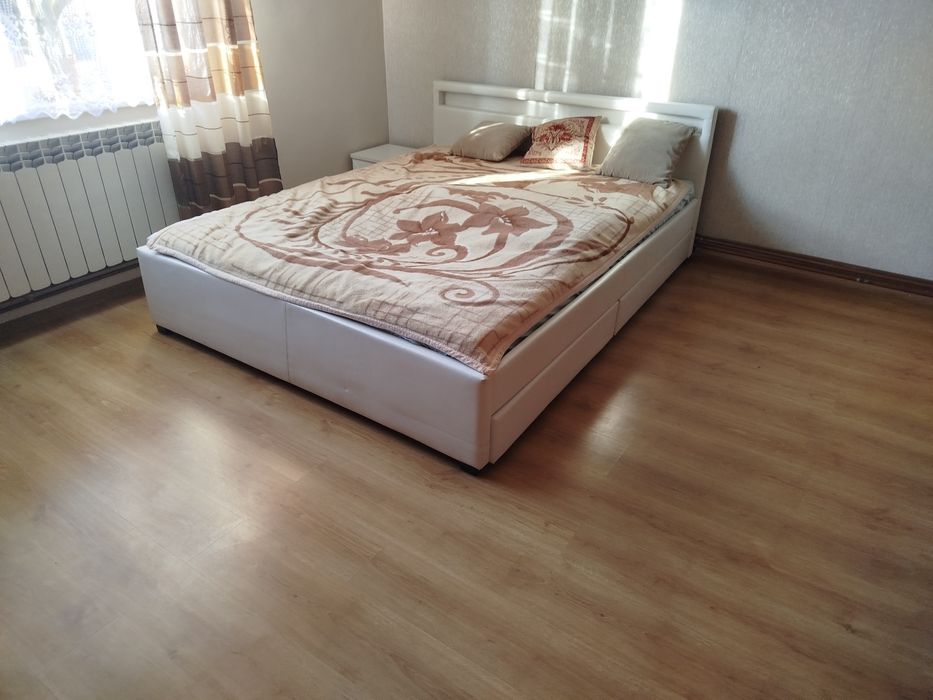 Łóżko supialniane białe 200x160