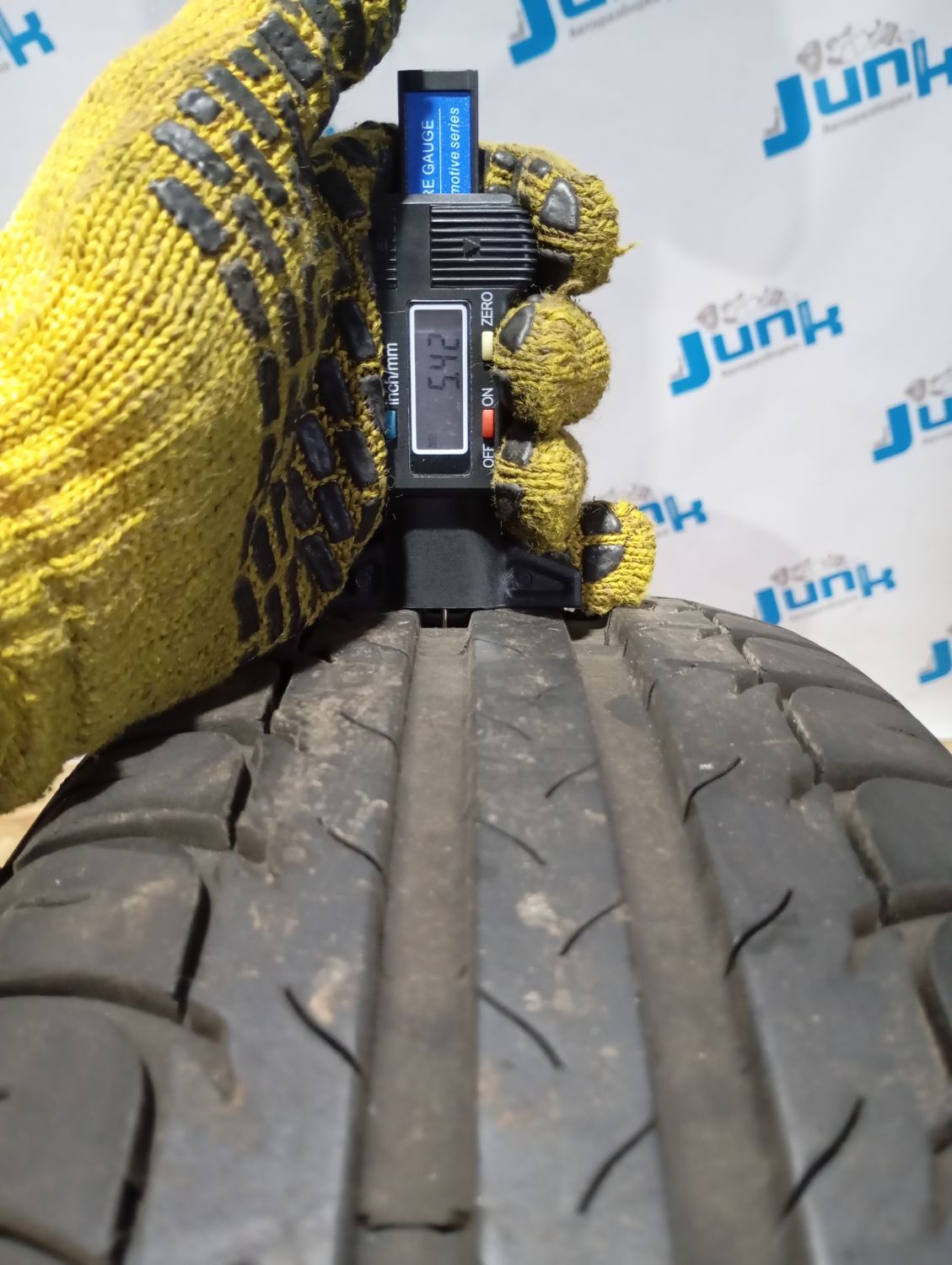 Шини BFGoodrich G-Grip 185/60 R15 88H XL Б/У 5 мм