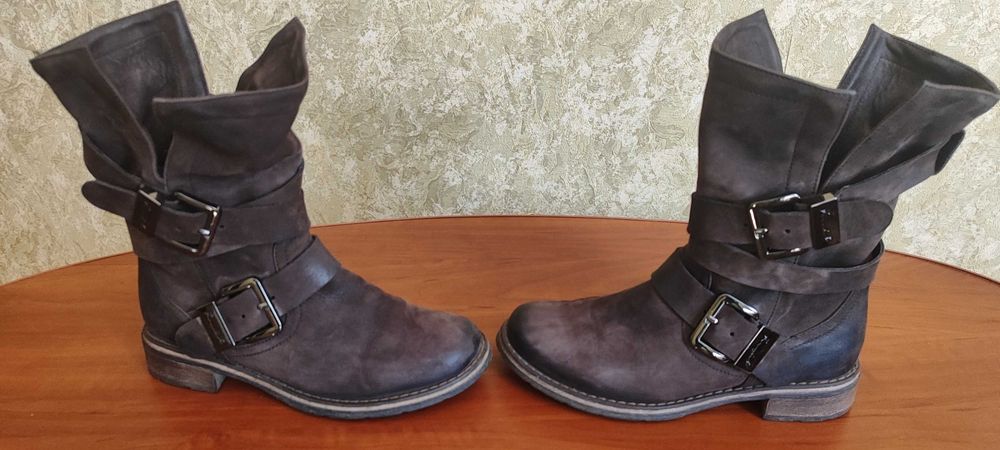 Женские сапоги Sina Collection .Размер 36 - 37.