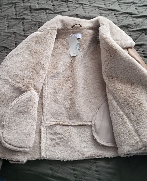 Продам нову дубленку reserved