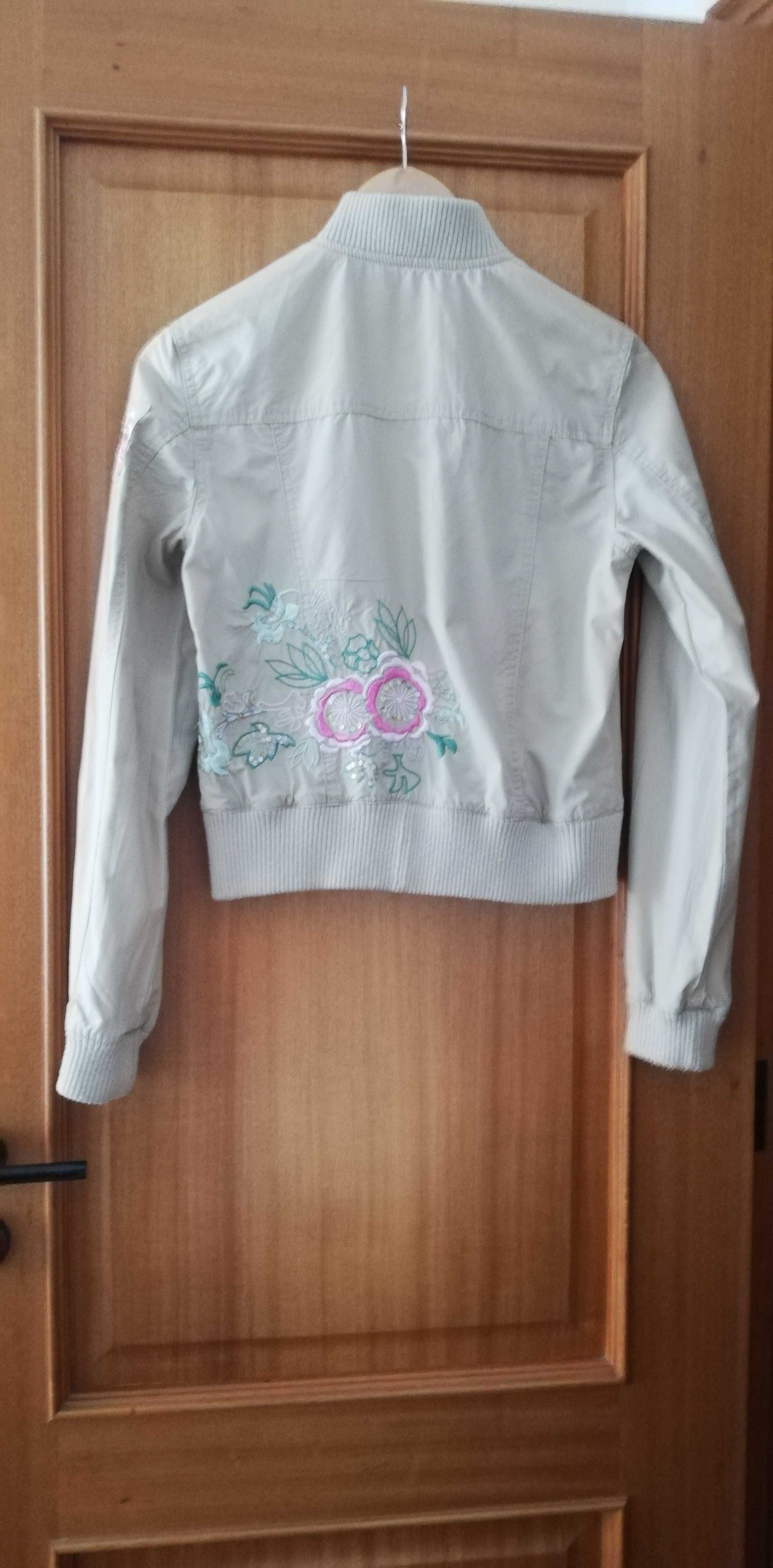 Casaco / Blusão com Bordados e Lantejoulas Sacoor
