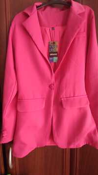 Піджак  рожевого/малинового кольору,розмір xs