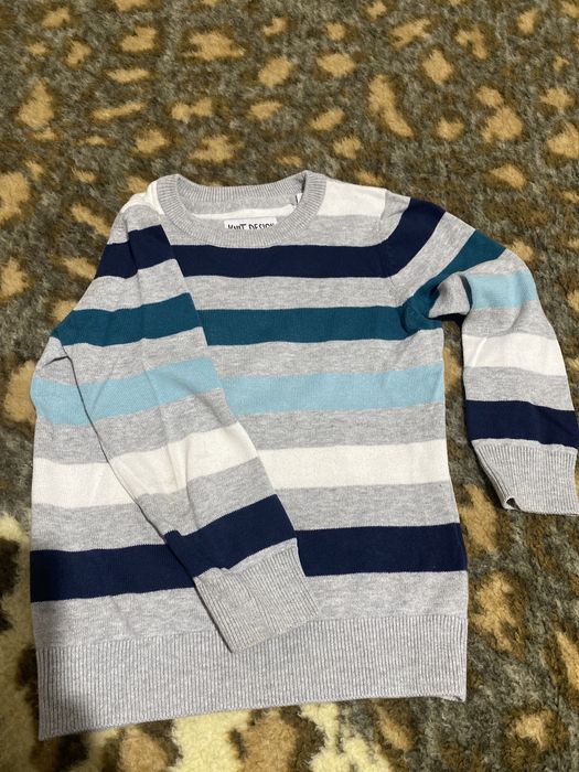 Camisola de malha às riscas