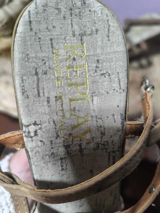 Sapatos abertos elegantes da replay