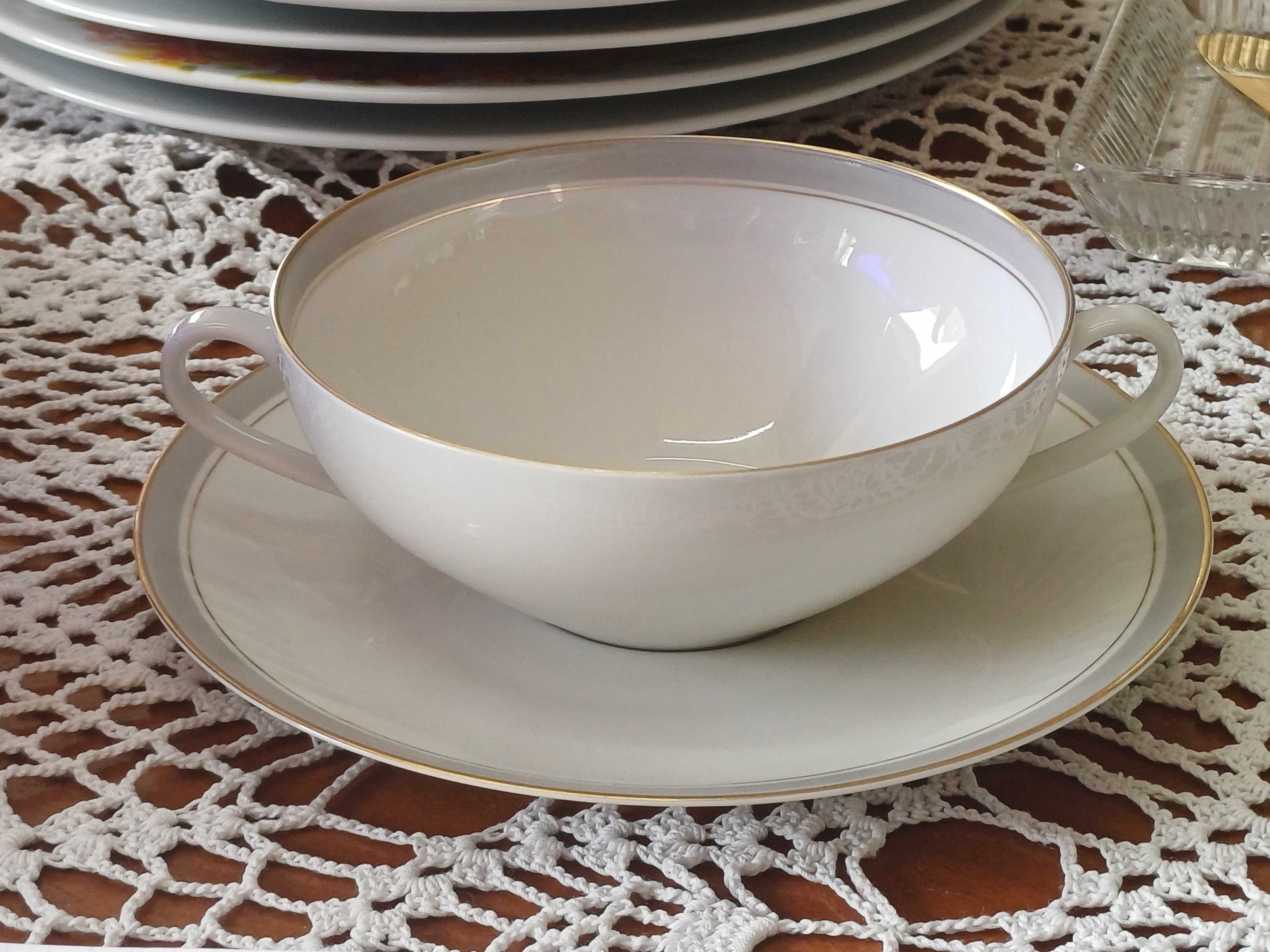 Bulionówka porcelana Arzberg Niemcy 300ml. (P.257)