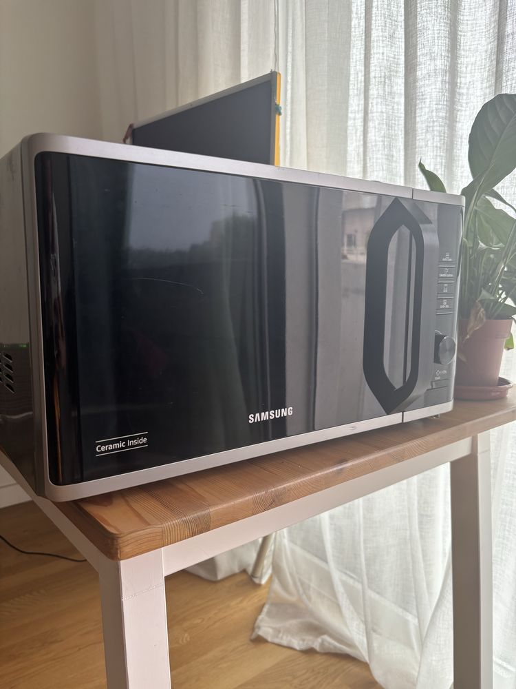 Micro-ondas Samsung com Grelhador