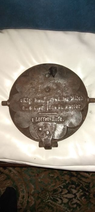 Dziewietnasto wieczna gofrownica