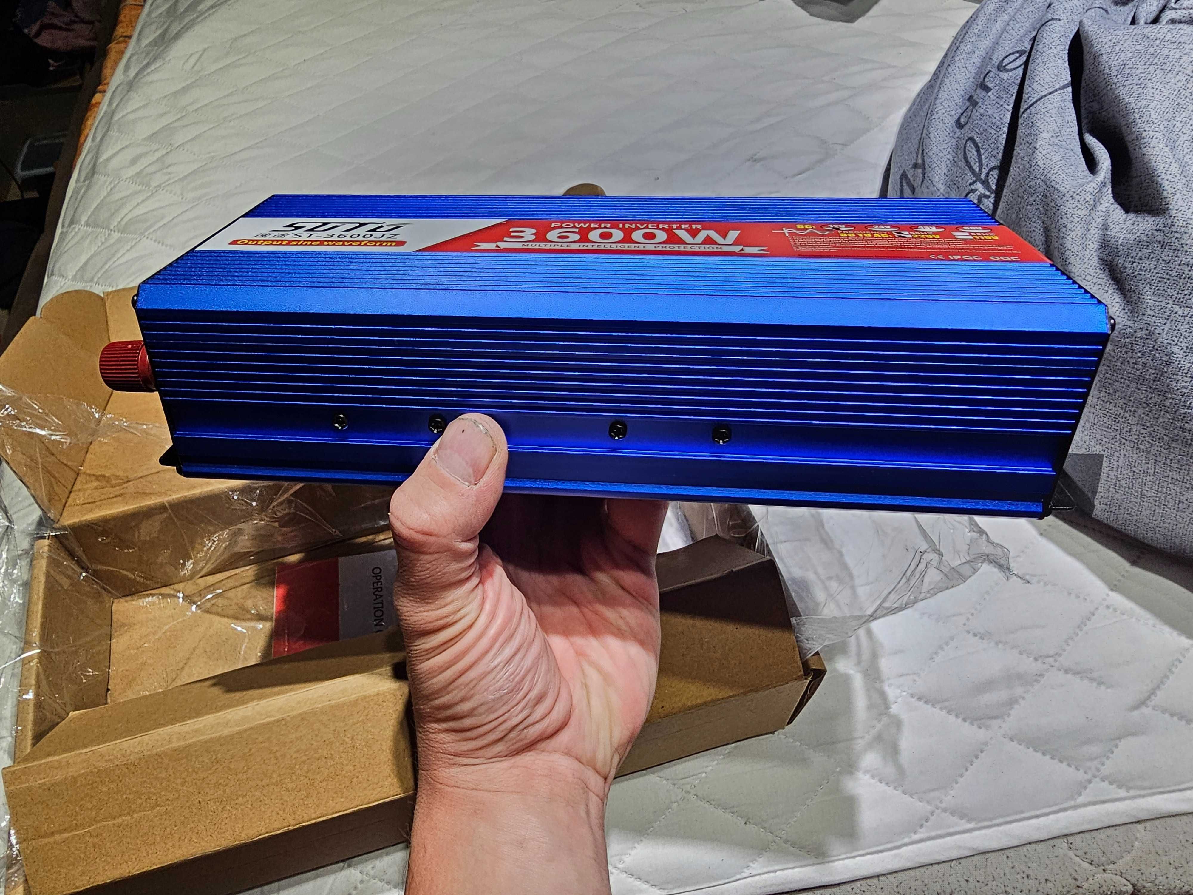 Якісний інвертор SUTU 3600W чистий синус, з кольоровим дисплеєм