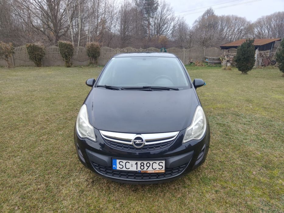 Opel corsa D 1.2 benzyna