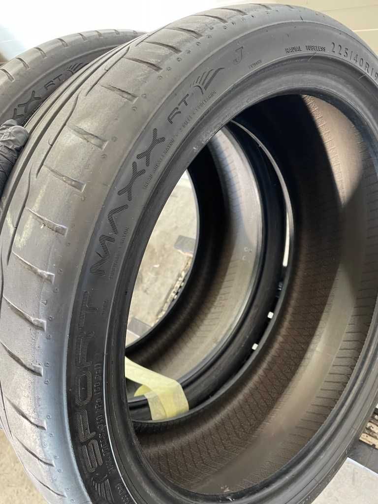 225 40 R19 Dunlop Sport Maxx RT 93Y 5,5mm  x2