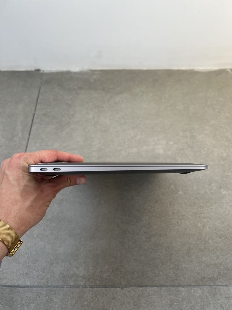 від 880$ MacBook Air 13" 2020 Z1240 M1 / 16 GB / 256gb SSD