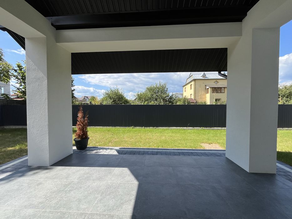 Продається будинок 140 м2 готовий до ремонту. Можливий обмін.