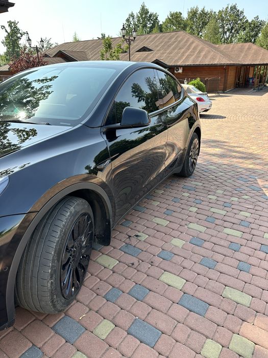 Tesla model Y long range  2022