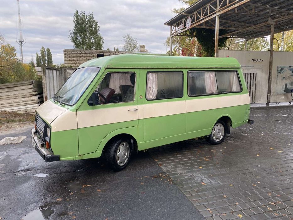 Мікроавтобус пасажир РАФ , на ходу, на ГАЗу, з документами порядок