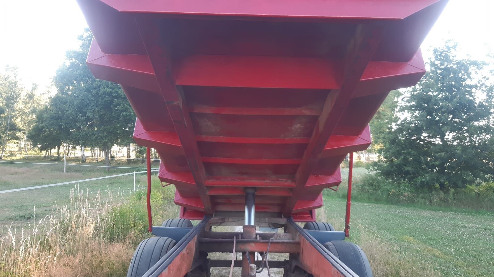 Przyczepa skorupowa rolnicza tandem brimont 12 ton