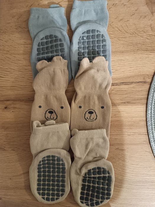 3 pary skarpet antypoślizgowych