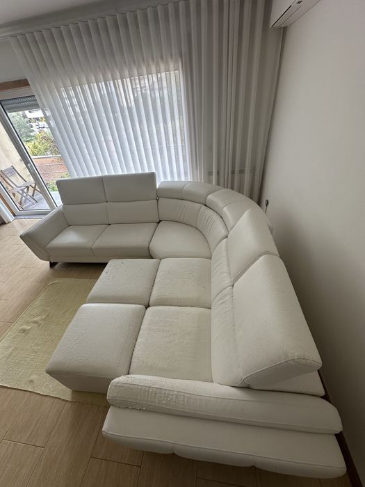 Vendo Sofá muito espaçoso (7 lugares)