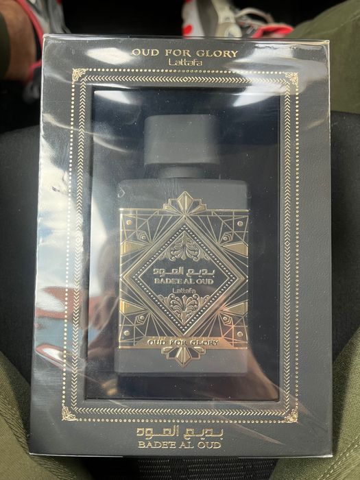 Perfum Lattafa Oud for Glory
