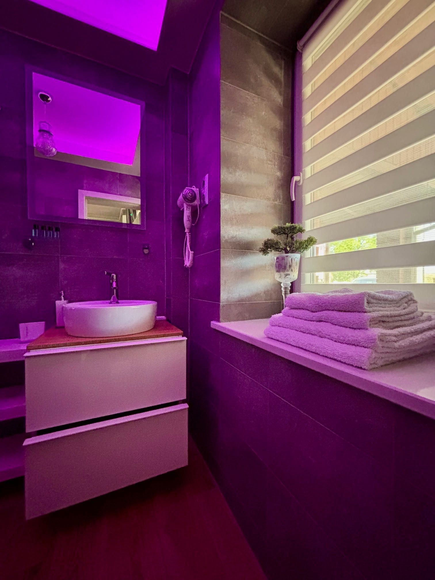 Apartament "Love Heaven" Jacuzzi SPA z wanną z hydromasażem dla Dwojga