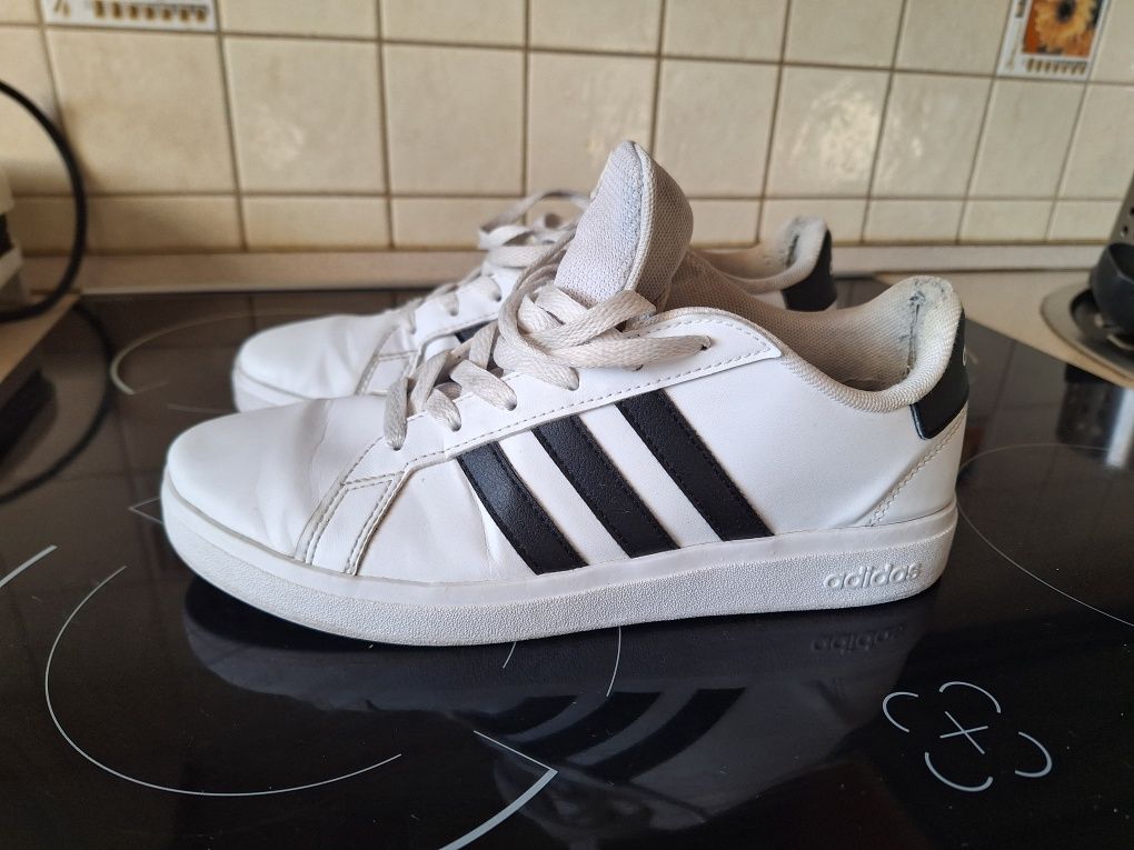 Adidas Sneakersy R. 38