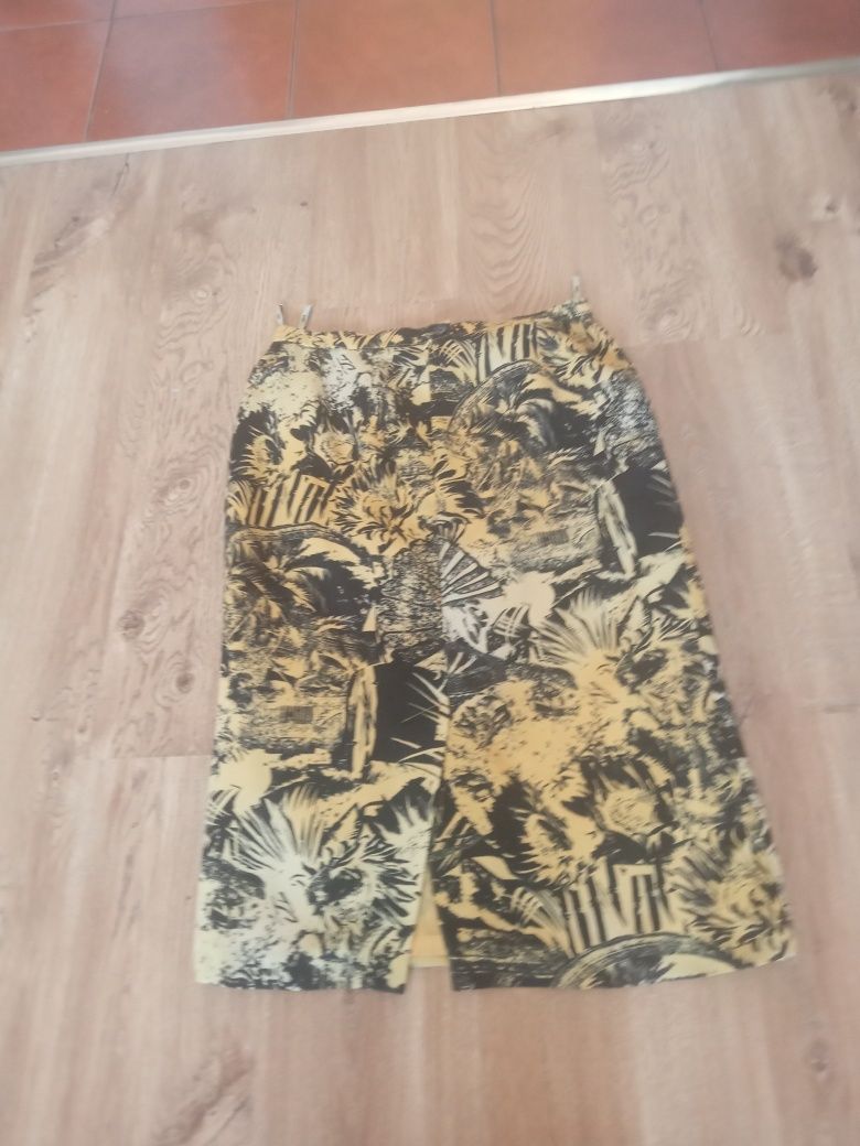 Spódnica na podszewce rozmiar 42
