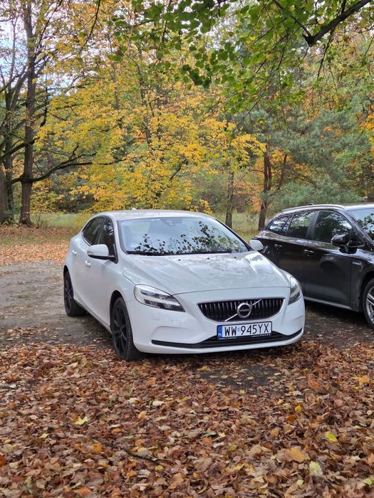 Volvo V40 Volvo V40 D2 120 km automat 2016 rok serwis ASO mały przebieg