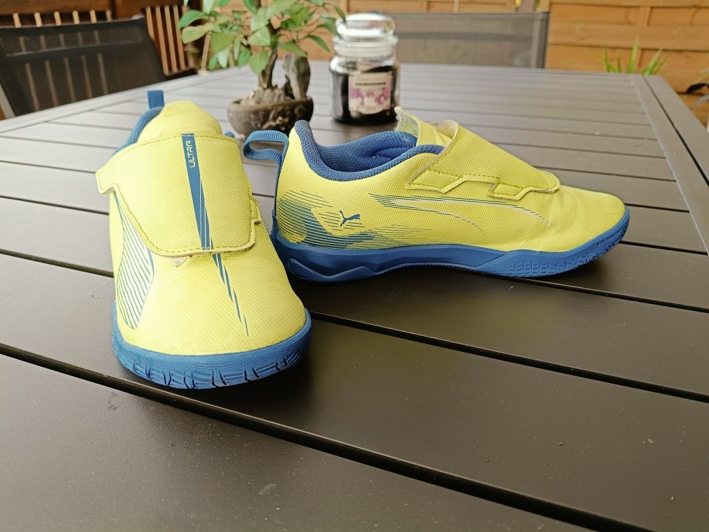 Halówki PUMA r. 33