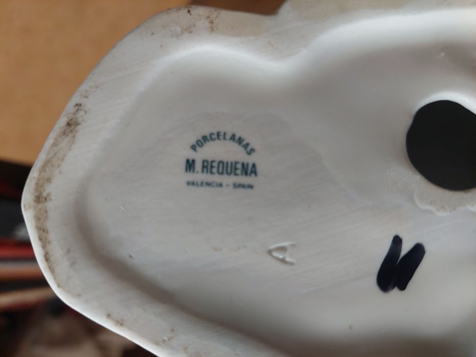 Escultura faianca pássaros  porcelana