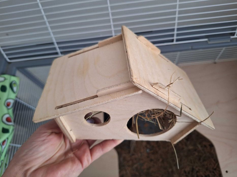 Piętrowa klatka dla królika,nowy spód, pełny zestaw, w świetnym stanie