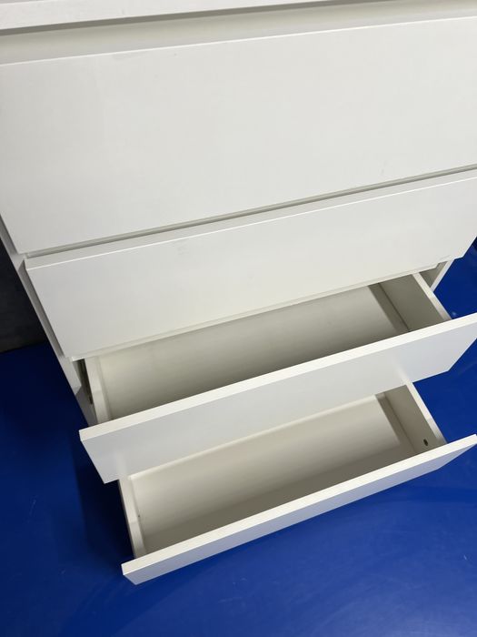 Biała komoda jak ikea malm 4 szuflady